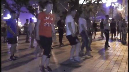 村里成人跳舞视频大全图片,村里成人跳舞视频大全精选瞬间