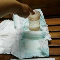 成人穿纸尿裤的挑战视频,成人体验真实写照，笑中带泪的尴尬时刻