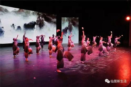 成人蒙族舞男生视频,男性舞者激情演绎草原风情