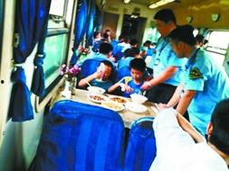 成人拼图火车视频,成人拼图视频的精彩瞬间回顾