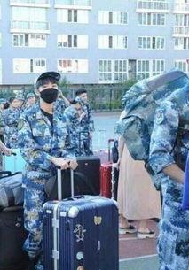18岁成人上海军训视频,上海军训18岁成人蜕变记