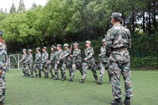 18岁成人上海军训视频,上海军训18岁成人蜕变记