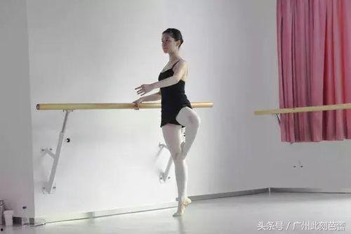 芭蕾踩胯压腿视频成人,从视频看成人生涯的磨砺与蜕变